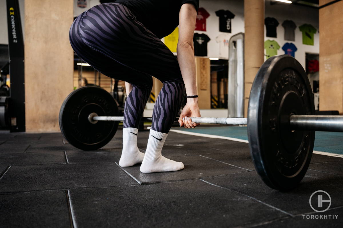 WBCM Barefoot Deadlift Back Side