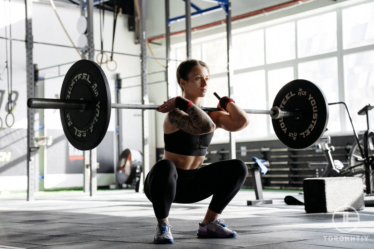 Female front squat