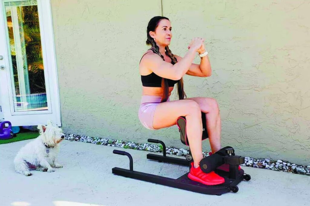 Workout on Sissy Squat Machine