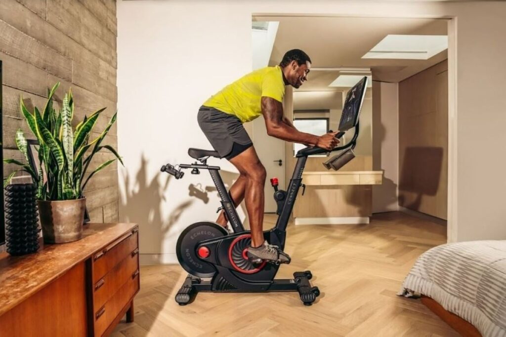 The advantage of the Echelon Smart Connect Indoor Cycling Bike