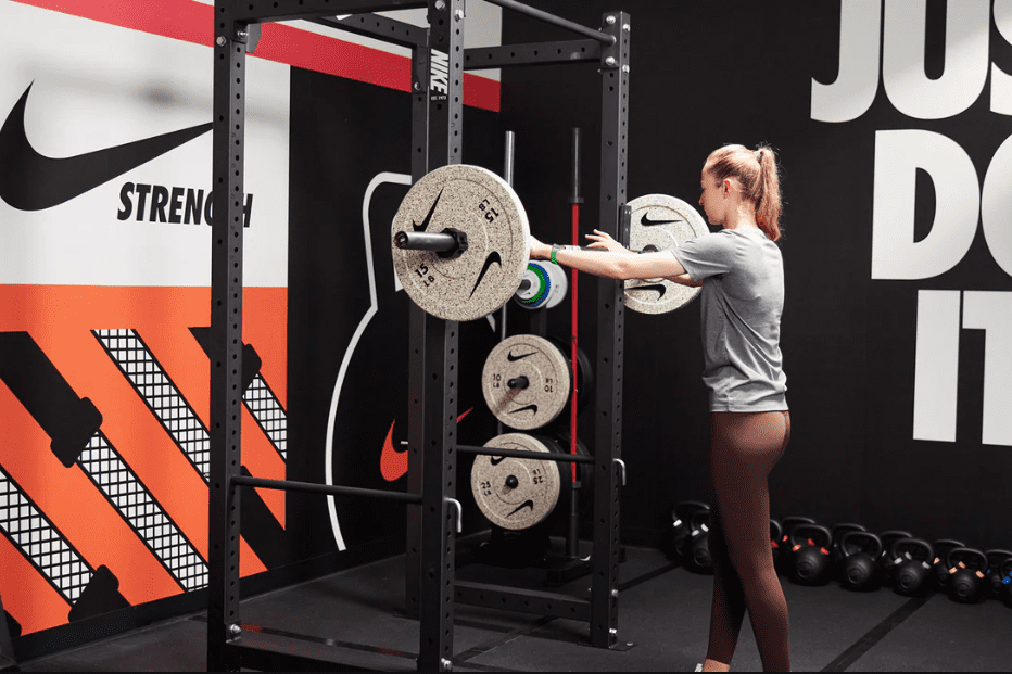 nike squat cage in use