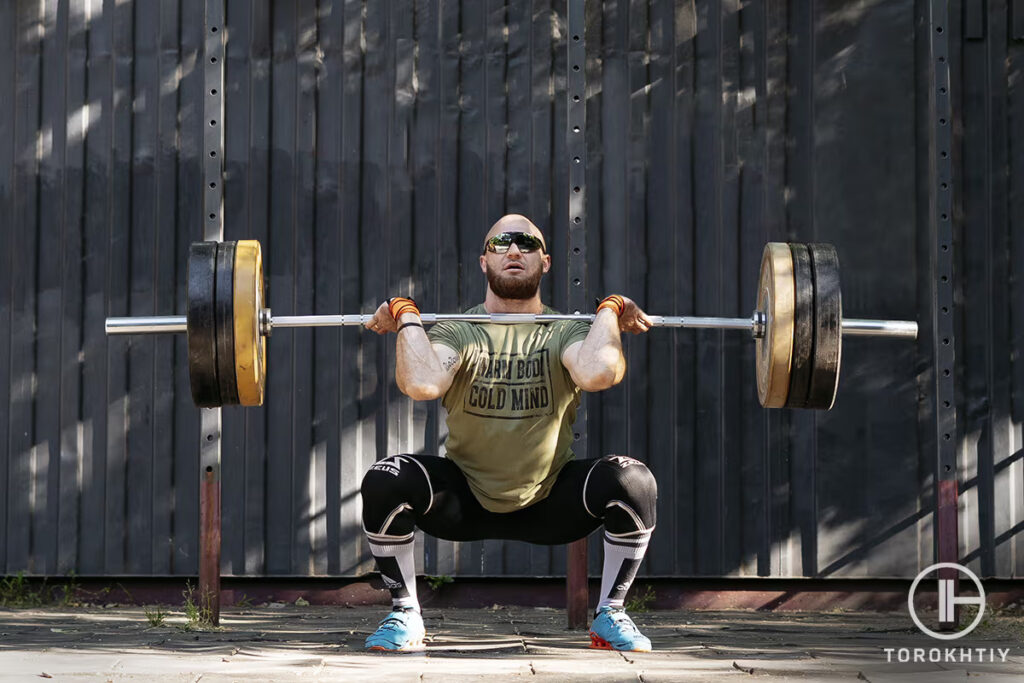 squatting outdoor