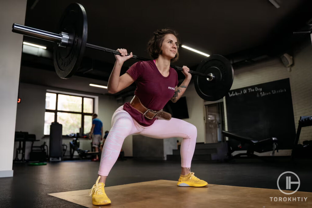 woman doing squats