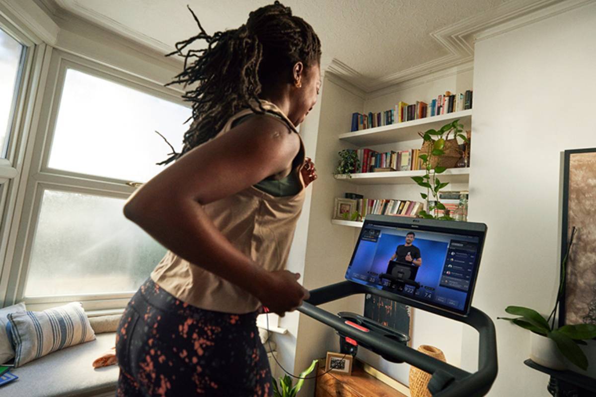 Peloton treadmill design