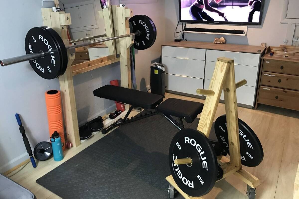 Squat rack in the room