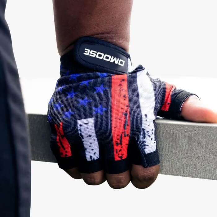 Performing DMOOSE Weight Lifting Gloves 