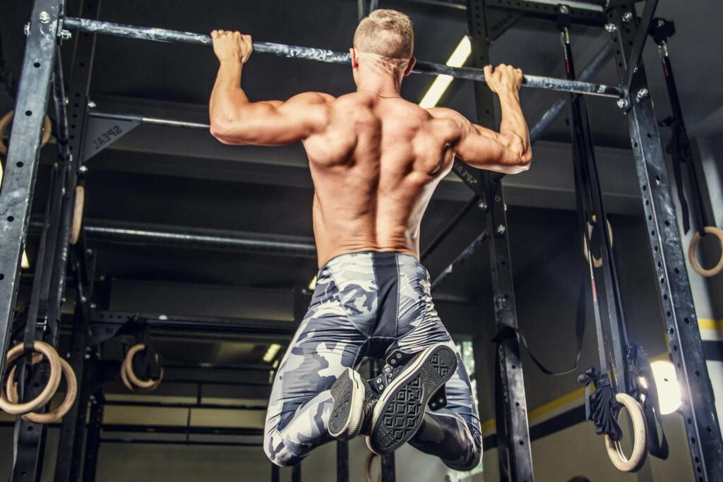 pull ups in gym