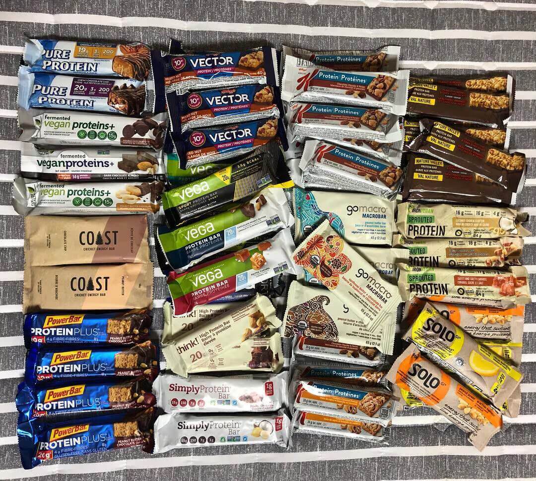 dozen of different protein bars 