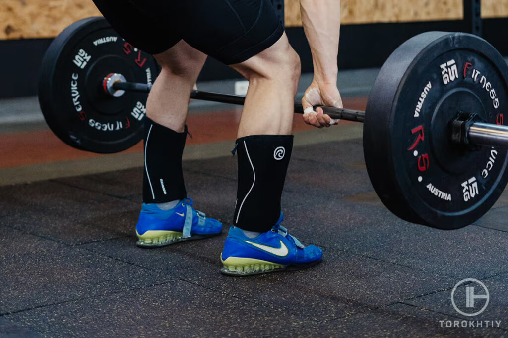 blue weightlifting shoes