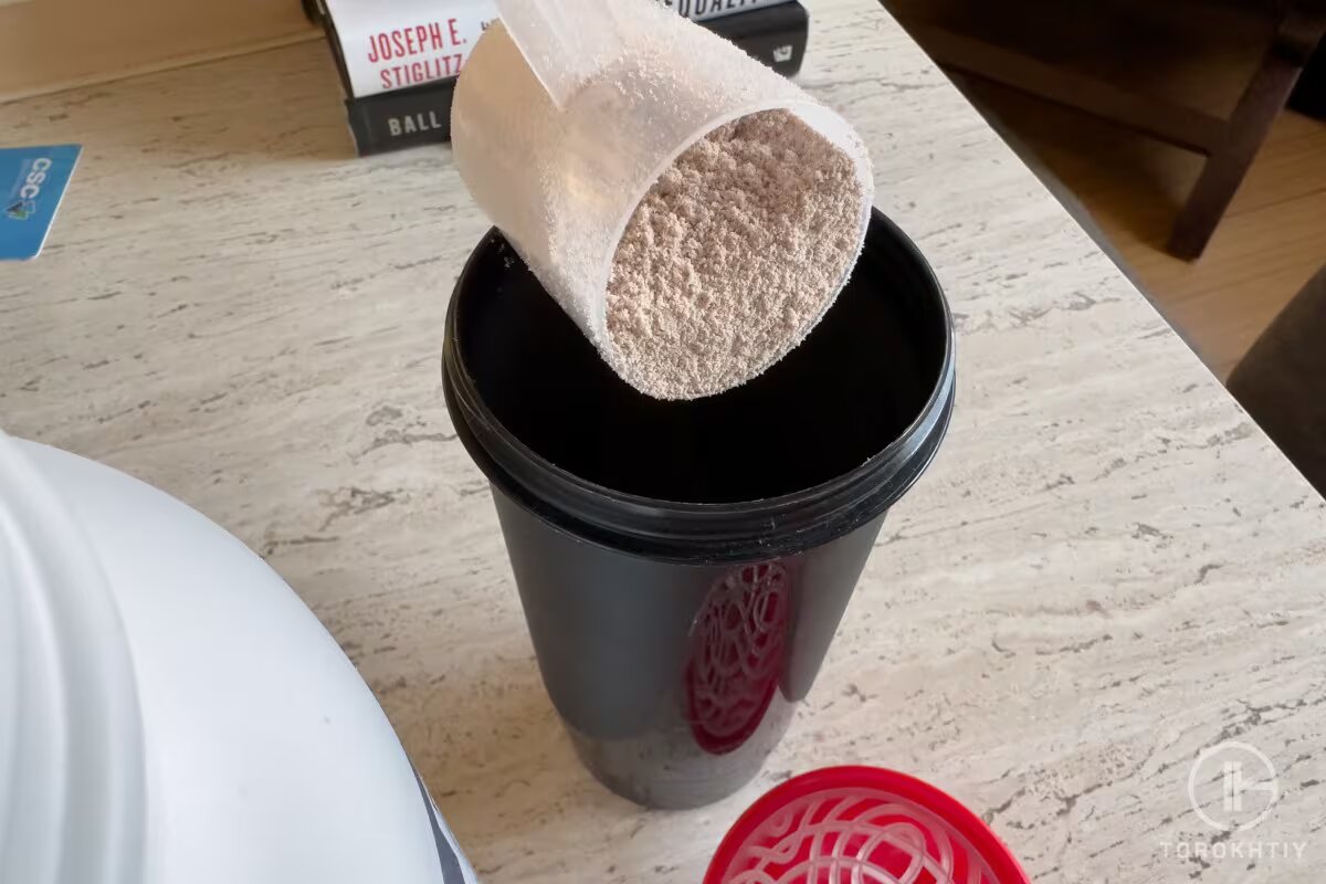 scoop of protein powder