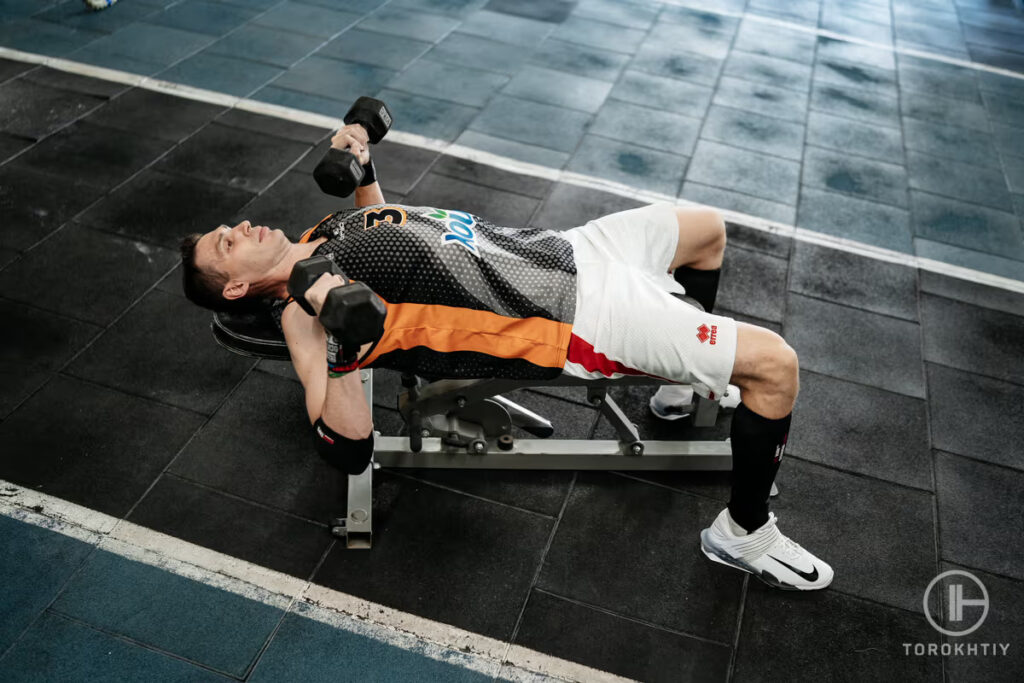 Toroktiy Dumbell Bench Press